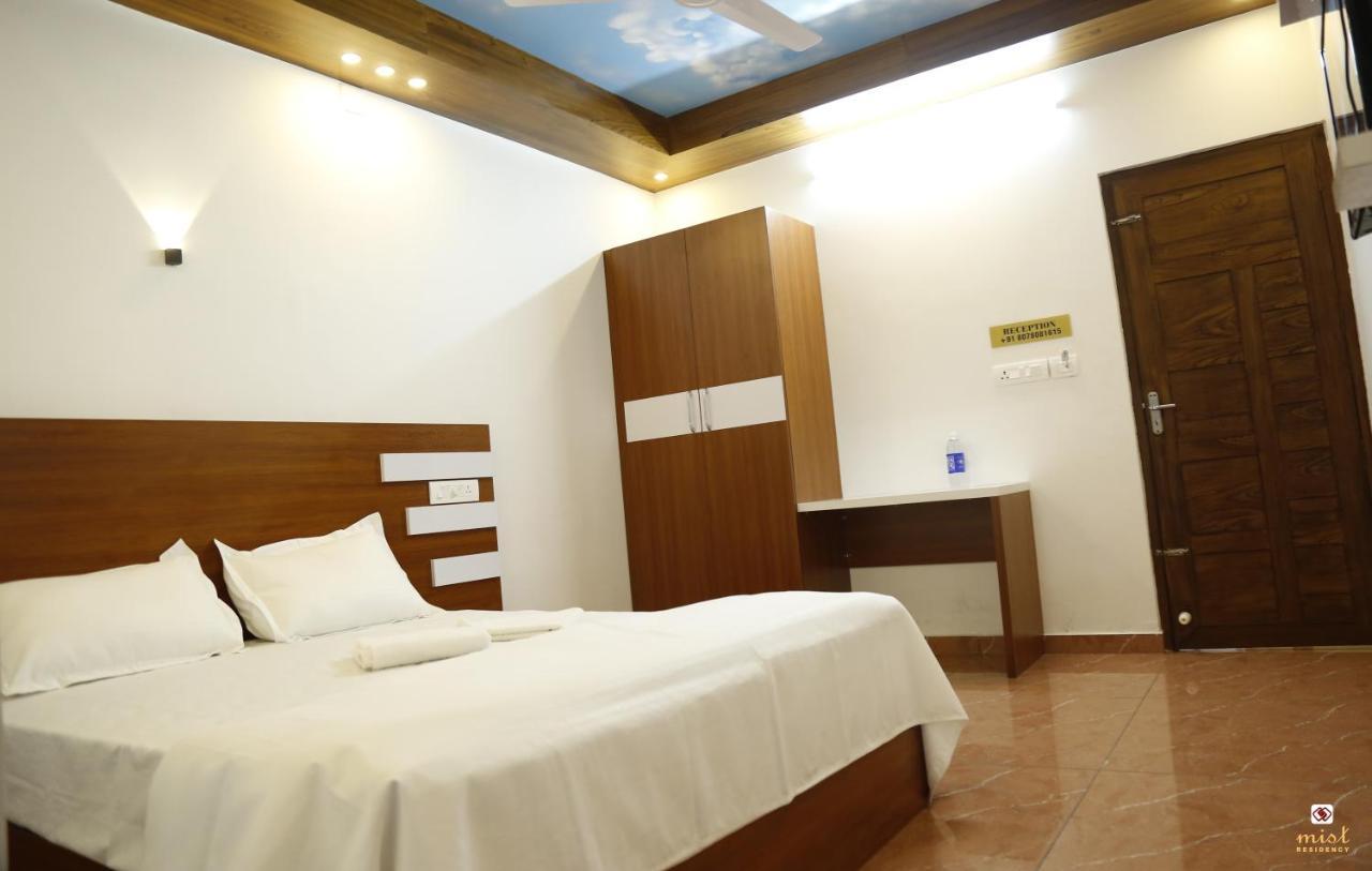 Mist Residency Hotel Kattappana Exterior photo